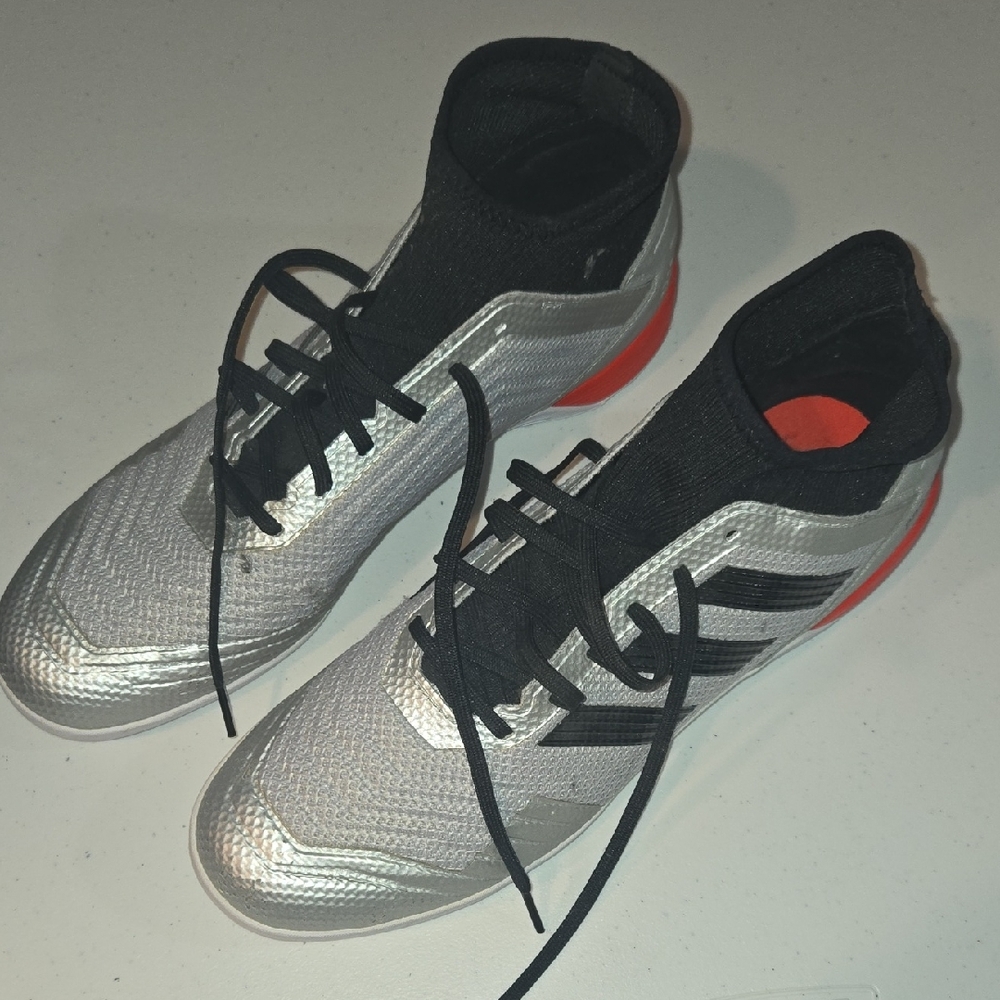 Adidas Men's Silver and Black Sneakers